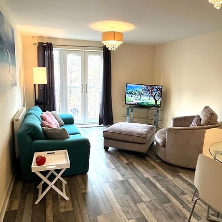 Spacious Two Bedrooms Apartment For Business And Holiday Portsmouth Exterior foto